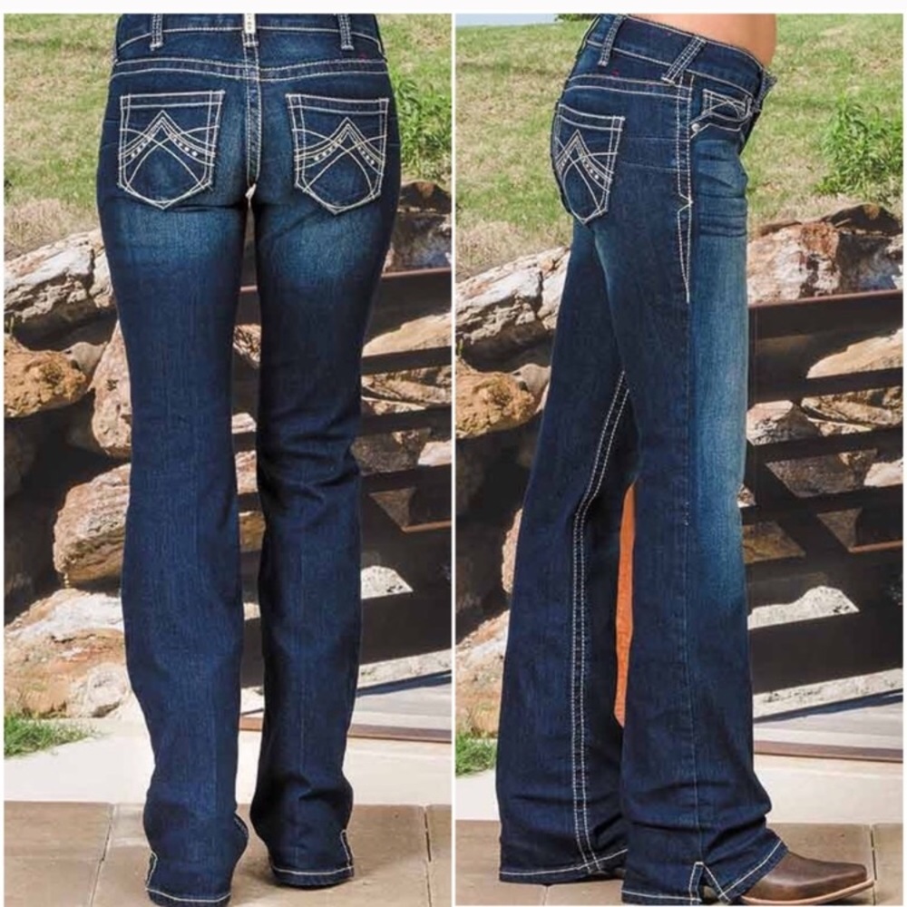 NWOT Ariat bootcut jeans